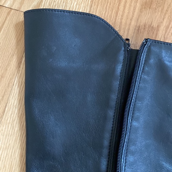 LaCanadienne Boots - Picture 14 of 16